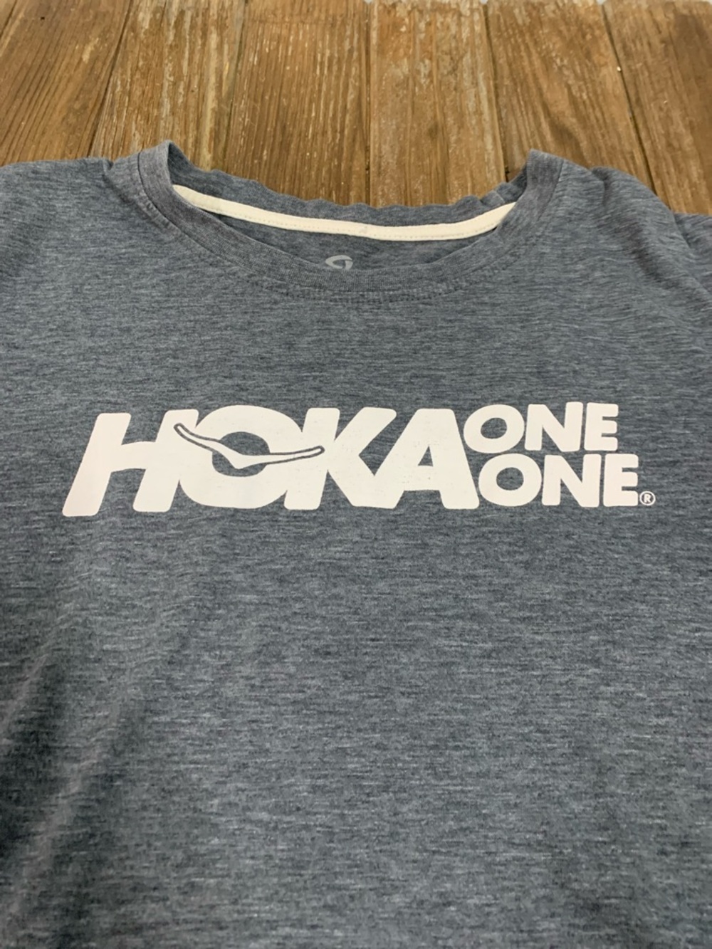 Hoka Men's Short Sleeve Heather Gray Tee with White Logo